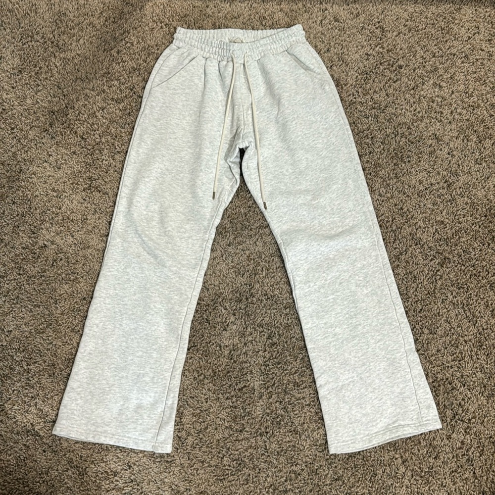 Collegium Los Angeles Uniform Sweatpants in Grey